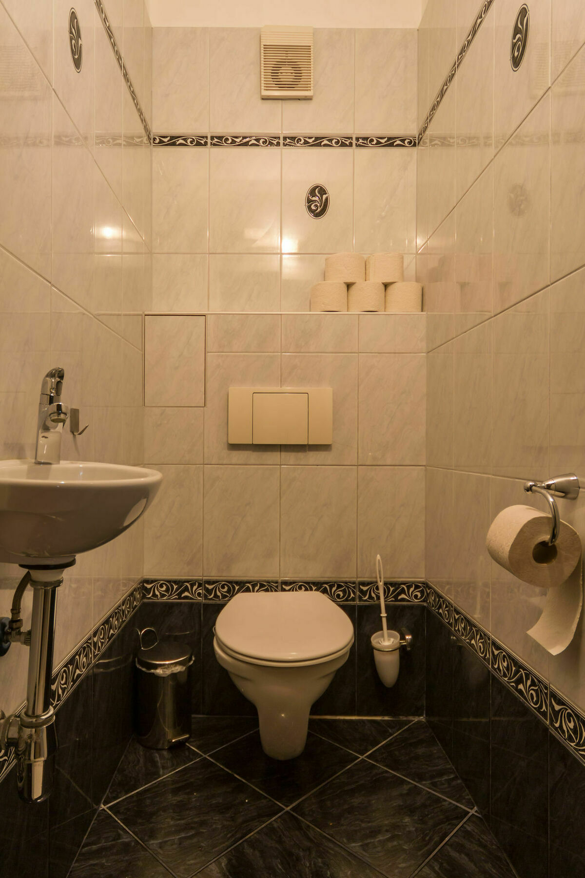 Puzzlehotel - Apartments Zentrum II Відень Екстер'єр фото